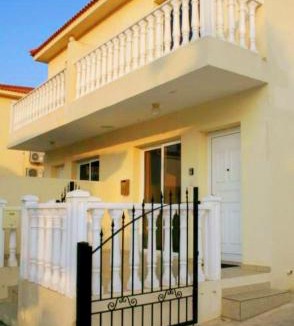 Ayia Napa Villa | Blue Flamingo villa Nissi beach front