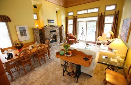 Banff Bed & Breakfast | Buffaloberry Bed & Breakfast