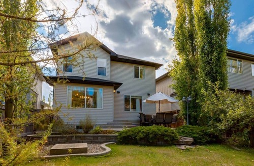 Kincora House | Calgary Haven - 3 BR + Bonus Room | Parkin | BBQ |