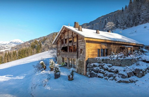 Thones Ski Chalet | Chalet Colombine - luxury base 15p indoor pool & spa, cinema - OVO Network