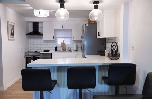 Port Dalhousie Apartment | Charming 2 Bedroom Apartment in the Heart of Port Dalhousie