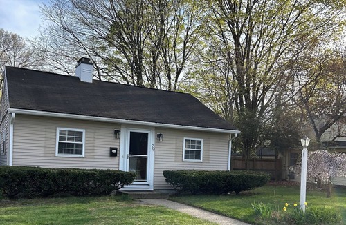 Longmeadow Cottage | Charming 2-bedroom cottage in fantastic Longmeadow with AC, WiFi & fenced yard