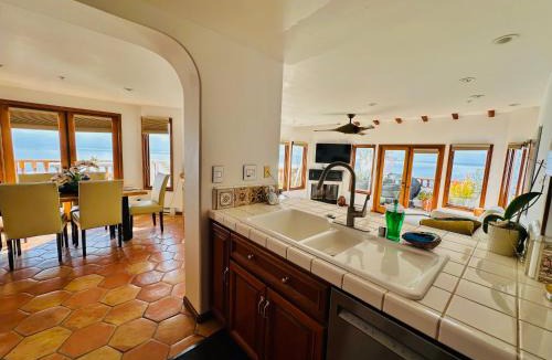 Avalon Villa | Cliffside villa w pool & hot tub