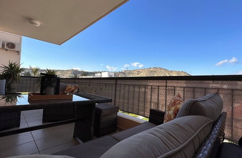 Oroklini Apartment | Cosy village apartment with Oroklini hill views