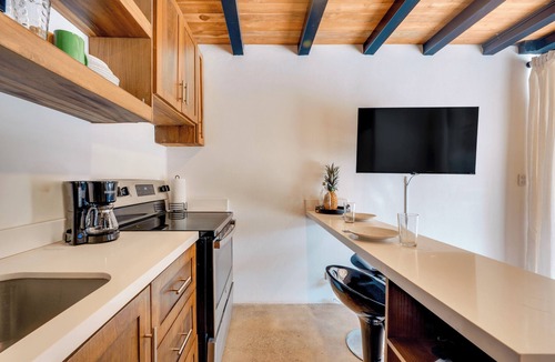 Playa Grande Apartment | Playa Grande Loft 2 - Full Kitchen - Starlink WiFi - Sleeps 3 - Walk to Surf