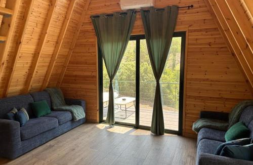Arakapas House | Family-Friendly Mountain Cabin with Playground