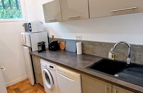 Les Adrets-de-l'Esterel Villa | Garden apartment in the countryside near the sea pets welcome