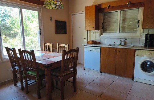 Psevdas Apartment | Greenfield House