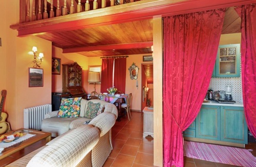 Taormina City Centre Apartment | GuestHost - Cozy loft of 60 square meters perfect for 4 people, located on the second floor of a period building without elevator, located in the heart of Taormina.The Greek Theater, the Castle, Naumachie and Villa Comunale Park - all the beauties of thi