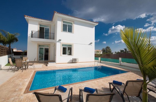 Protaras Villa | Halle Villa