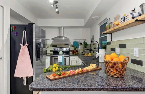 Largo Villa | Heated Pool Hot Tub Outdoor Kitchen