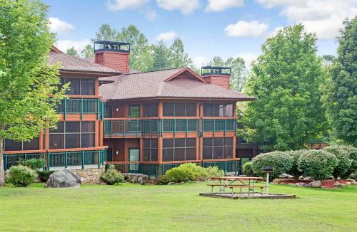 Pittman Center Resort | Hilton Vacation Club Bent Creek Golf Village Gatlinburg