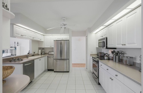 Heron's Landing Villa | Large villa with direct access to Bowman's Beach