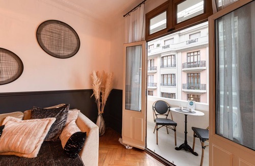 Annecy Old Town Apartment | Les Ilots - Joseph Blanc: apartment 2 rooms on the lake, wifi & balcony