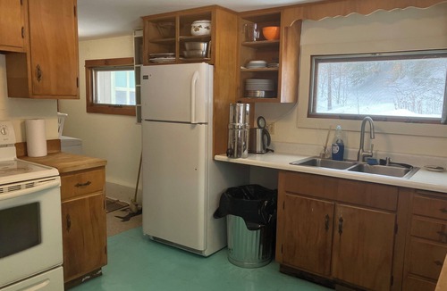 Jacksonville Cabin | Little Cabin, rustic 4 bedroom near Mt. Snow and Berkshire East