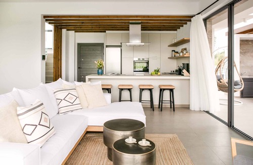 Pernera Villa | Lora Pearl Luxury Villa