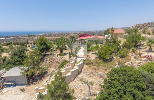 Agios Theodoros Ski Chalet | Margarita's Garden SeaView House in Ayios Theodoros Larnaca