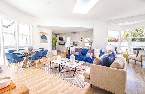 Racquet Club West House | Marvelous 5-bedroom house with pool
