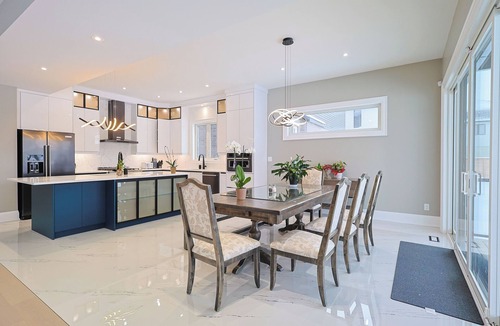 Niagara Falls Villa | Modern Masterpiece 6 Bedroom Villa in Niagara Falls
