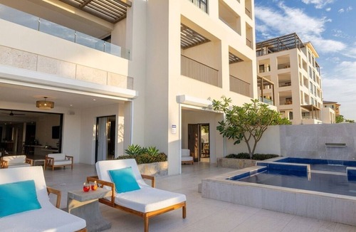 El Medano Ejidal Villa | New, Oceanfront Escape, Private Pool, Jacuzzi. Can rent as 6 bedrooms