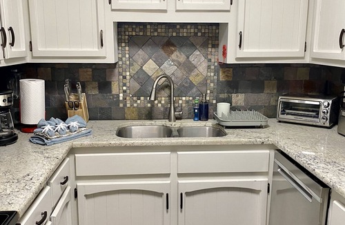 Wilmington Beach Condo | Oceanfront&Pool,Huge Shaded Deck 9+family seating&swing,linens,beachchairs, toys