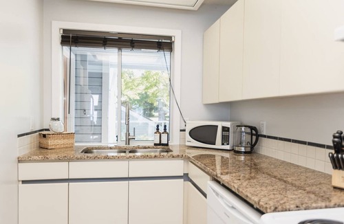 Regional District of Nanaimo Villa | Pacific Comber, Anchored in Family Tradition
