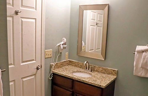 McGaheysville Villa | Peaceful Massanutten Woodstone Casas Cozy 1bedroom