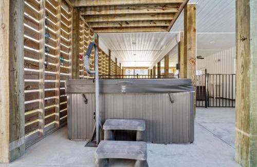 Tranquil Harbour House | Pool Spa Fire Pit & More at this OKI Escape