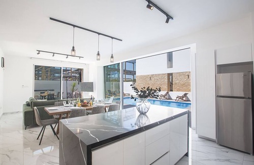 Protaras Villa | Protaras Vie Bleu Villa VB1 - a villa that sleeps 9 guests in 4 bedrooms