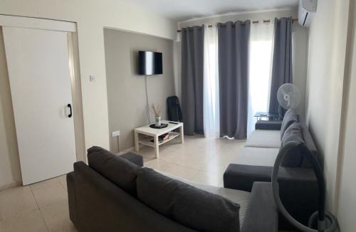 Larnaca Apartment | Ptolemaidos cosy Family apartment