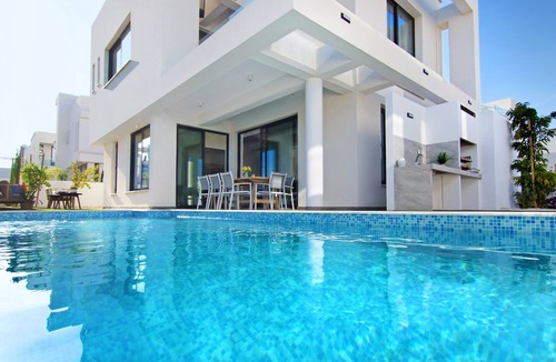 Pernera Villa | QUEEN ELEANOR LUXURY VILLA