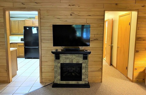 Phillips Condo | Red Pines - Elk Lake Condo #6