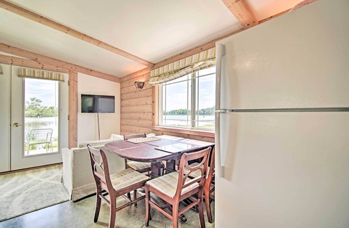 Horicon Apartment | Rock River Access! Peaceful Horicon Studio