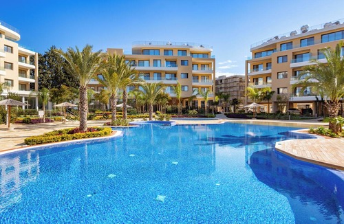 Vasa Koilaniou Apartment | Sanders Limassol Park - Full Building