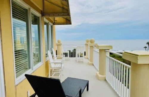Daufuskie Island Condo | Seaside Villa- Oceanfront 3BDR with Golf Cart