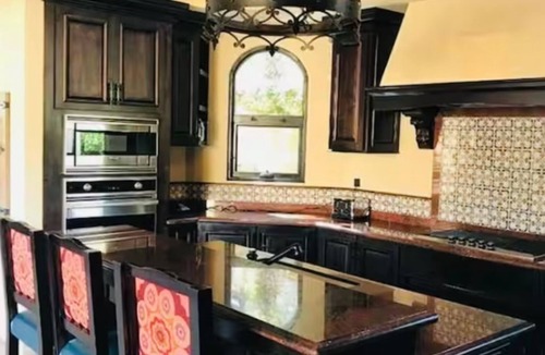 Downtown Cabo San Lucas Villa | Spacious 4-bedroom villa with AC in delightful Cabo San Lucas