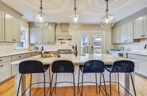 Upham's Corner House | Spacious, New Renovation | Near T