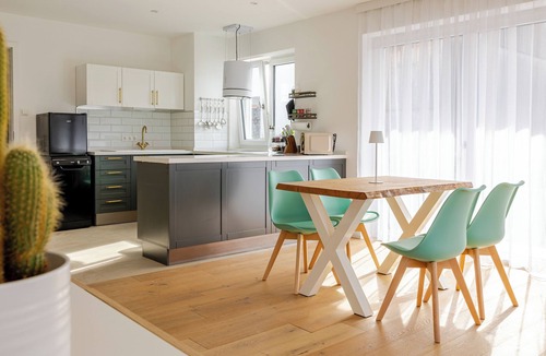 Heitlern Apartment | Stunning Mountain Panorama & Cozy Allgäu Retreat Near Ski Areas