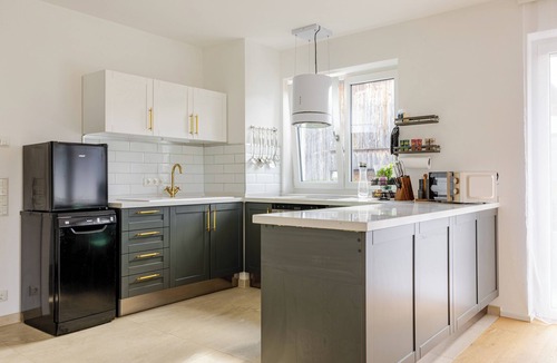 Heitlern Apartment | Stunning Mountain Panorama & Cozy Allgäu Retreat Near Ski Areas