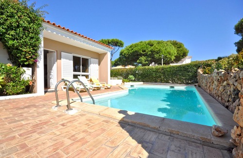 Quarteira Villa | Stylish and well-equipped, private pool, close to amenities, free AC & Wifi