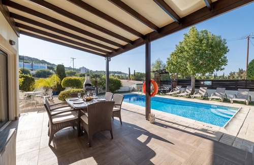 Protaras Villa | Sunnyside Villa - Charming Protaras Centre Getaway