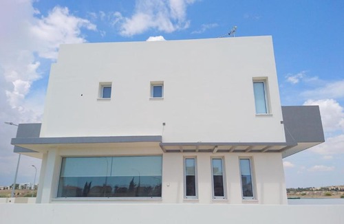 Livadia Villa | T&E Villa