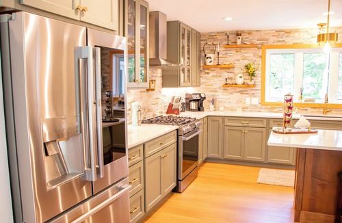 Holcombe House | The Lake Holcombe Escape! Modern Comfort Meets Northwoods Adventure.