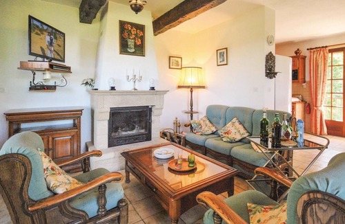 Bauduen House | This villa is located in the middle of a beautiful landscape, in complete tranquility.