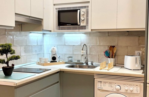 Bellas Vistas Apartment | Urban design apartment in Tetuán, close to the Bernabeu stadium and the subway!