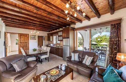 Argaka Villa | Villa Antonis - Three Bedroom Villa, Sleeps 6