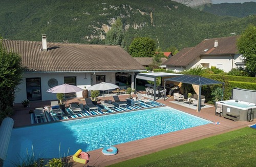 Doussard Villa | Villa Eau Bleue - Enjoy Lake Annecy + swimming pool - OVO Network