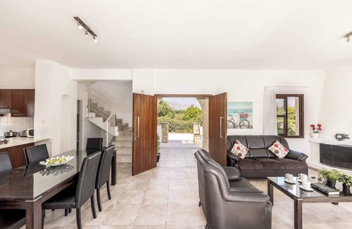 Pegeia Villa | Villa Evanthia - Three Bedroom Villa, Sleeps 6