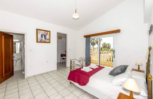 Pegeia Villa | Villa Hera by Villa Plus