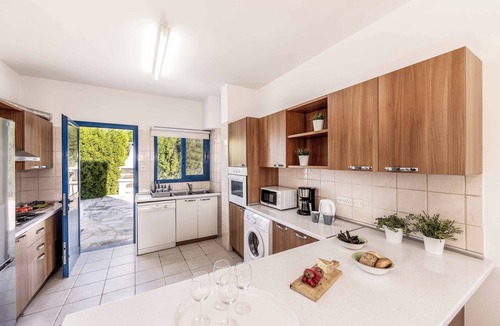 Pegeia Villa | Villa Ino - Three Bedroom Villa, Sleeps 6